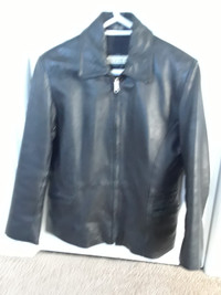 Ladies Excelled black leather jacket 