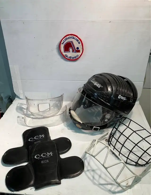 vintage hockey in Other in Laval / North Shore - Image 4