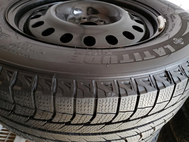 **225/65/R17 WINTER MICHELIN X-ICE TIRES ON RIMS in Tires & Rims in Kingston - Image 3