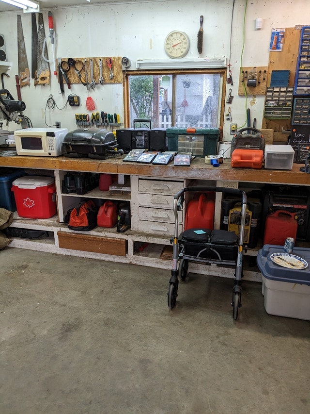 Garage sale starts at 105 Garage Sales Lethbridge Kijiji