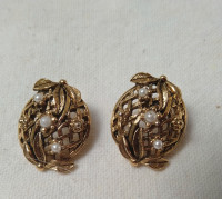 Vintage Earrings Antique Gold with Pearls