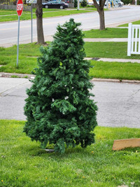 Free Christmas tree