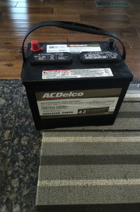 AC DELCO GOLD BATTERY BRAND NEW