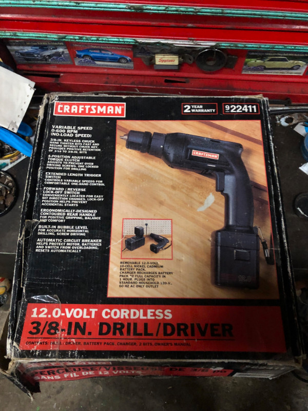 CORDLESS DRILL, 12 VOLTS   - LIKE NEW - READ ALL in Power Tools in Markham / York Region