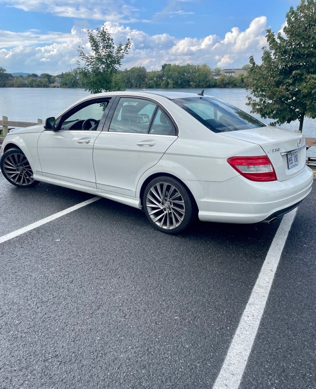Mercedes-Benz C230 (2009) excellent condition — photo 5