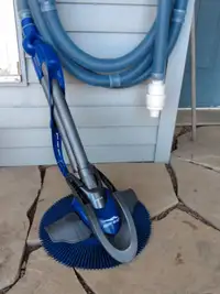 Pool Vacuum Cleaner Kreepy Krauly / Creepy Crawly