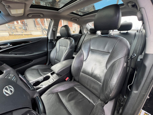 Hyundai Sonata 2.0T Limited | WELL MAINTAINED | Top Trim in Cars & Trucks in Hamilton - Image 4