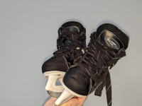 CCM Intruder Ice Skates - Size 13J