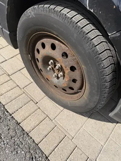 Set of 4 Michelin winter tires, size 245/60R18. Latitude X-Ice model (great in snow/ice). Good tread...