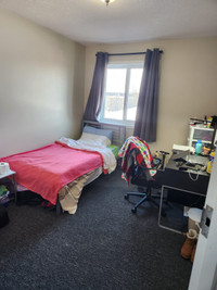 Room for rent/sublet- near WLU and Uni of Waterloo