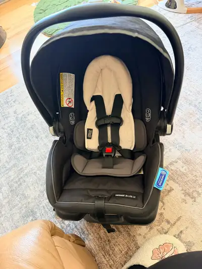 banc de voiture bébé naissant, View more