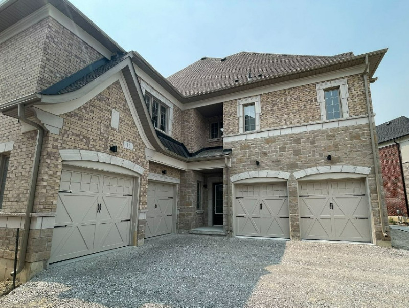 **Kleinburg Assignment Sale (Over 5600 sq.ft + 4 Car garage)** Houses