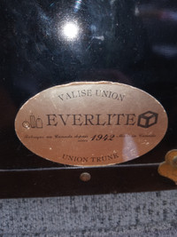 Everlite vintage trunk