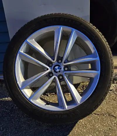4 OEM bmw M850 series Rims 265/40/19 MICHELIN alpin WINTER tires %90 tread left very good condition...