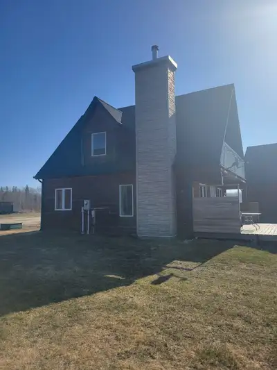 Lakefront cabin on little peter pond lake. Buffalo narrows saskatchewan