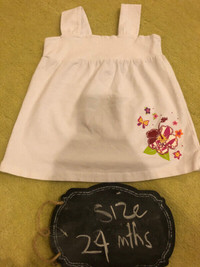 White girls Smock top with hibiscus flowers - 24 mths