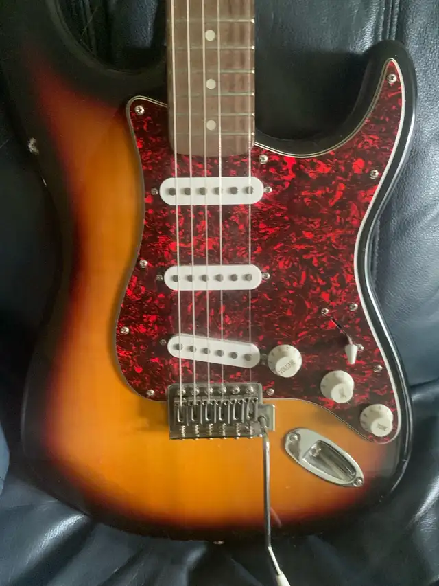 Squier Stratocaster in Guitars in London - Image 2