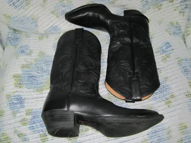 Ariat Western Boots - Black - Men's Size 8 in Men's Shoes in Cornwall - Image 5