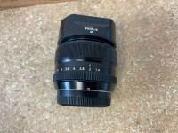 ///FUJIFILM XF 35mm f/1.4 R Prime Lens///