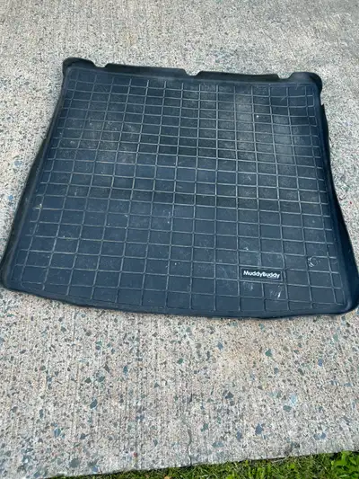 Muddy Buddy cargo mat for 2018-2024 VW Tiguan.