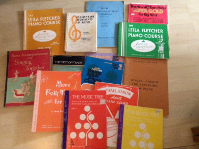 Piano books in Pianos & Keyboards in Comox / Courtenay / Cumberland
