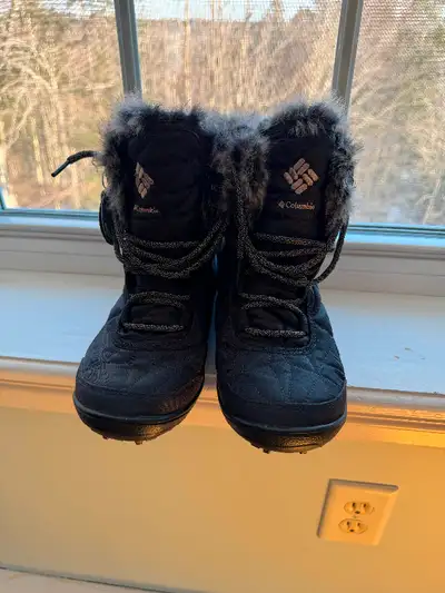Columbia women’s boots, View more