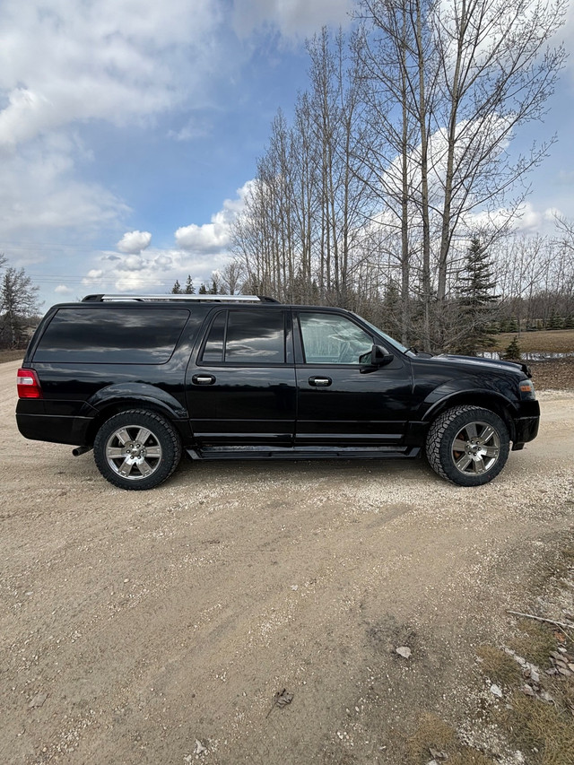 2010 Ford Expedition Max Limited in Cars & Trucks in Winnipeg