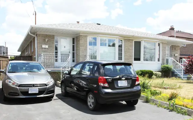 1 Large room to rent @ Finch & Weston road Sep 1-2026 in Room Rentals & Roommates in City of Toronto - Image 2