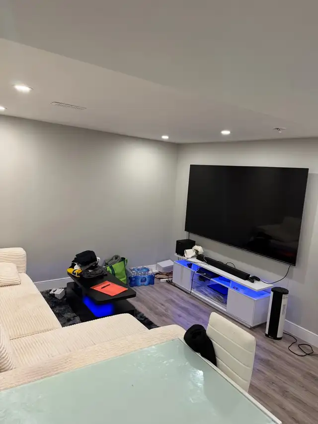 one bedroom basement suite in Long Term Rentals in Delta/Surrey/Langley - Image 2