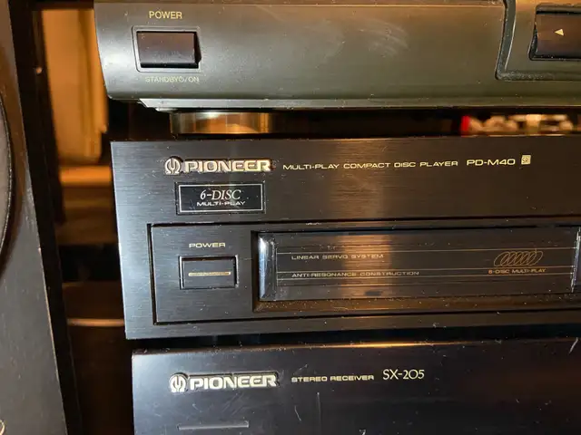 HOME STEREO SYSTEM  $400 Pickering  in General Electronics in City of Toronto - Image 5