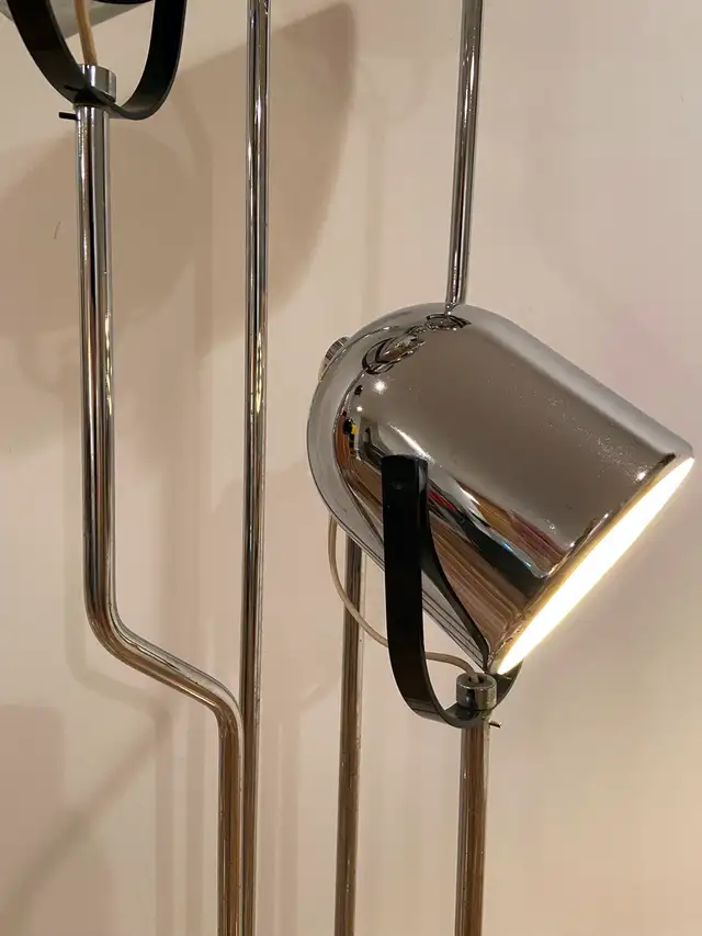 Lampe Vintage de Goffredo Reggiani | 1970s Italian Floor Lamp in Indoor Lighting & Fans in City of Montréal - Image 6