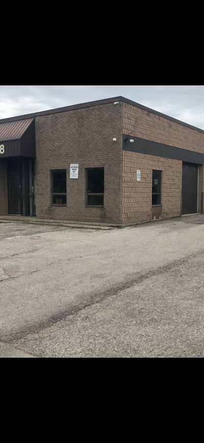 600–800 sq ft Commercial Units for Lease – Scarborough (Warden & Lawrence) Available Immediately No...
