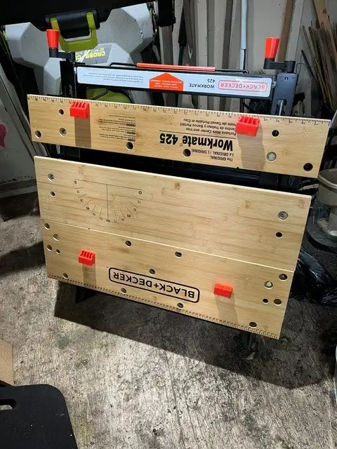 BLACK+DECKER Workmate 425 Folding Portable Workbench/Vise in Tool Storage & Benches in Guelph - Image 2