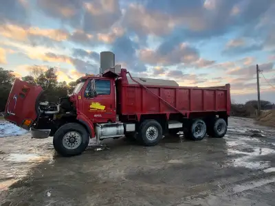 2002 Sterling. CAT C 12 engine. 18 speed Eaton Fuller manual transmission. Tuff Trac rear suspension...