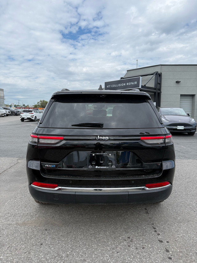 2022 Jeep Grand Cherokee 4xe in Cars & Trucks in Ottawa - Image 2