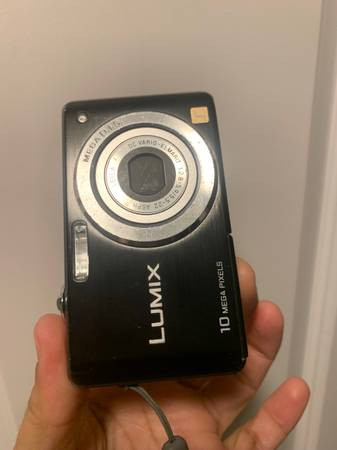 Panasonic LUMIX DMC-FS7 10.1MP 10x LEICA Lens Digital Camera in Cameras & Camcorders in Tricities/Pitt/Maple - Image 2