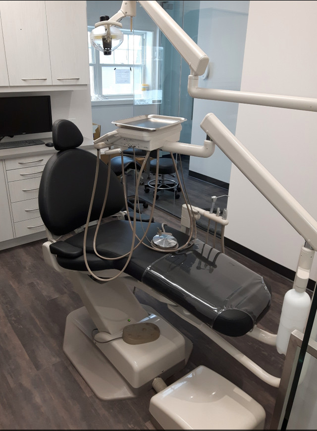 Dental Chair Reupholstery  in Other in Vancouver - Image 3