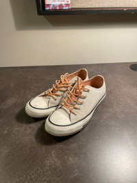Ladies Converse All-Star Sneakers Size 5.5