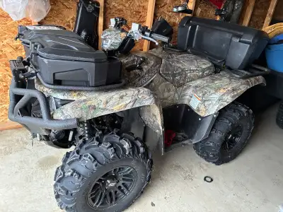 2017 Yamaha Grizzly 700 quad for sale . Machine has 2400 miles, has been exclusive used as hunting q...