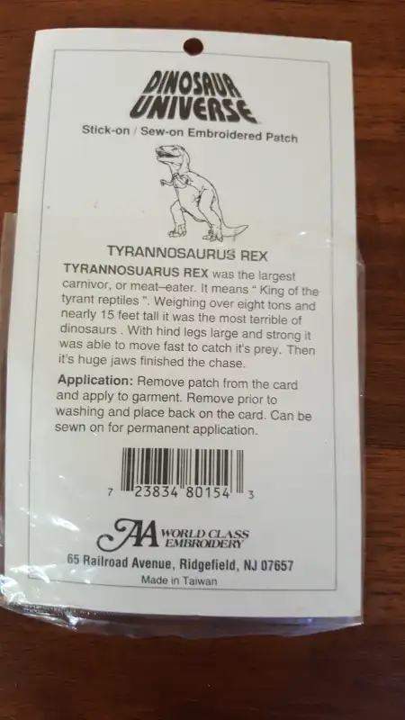 Dinosaur Universe Tyrannosaurus Rex Stick-On / Sew-On Patch *New63848995945089121