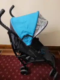 Folding baby stroller