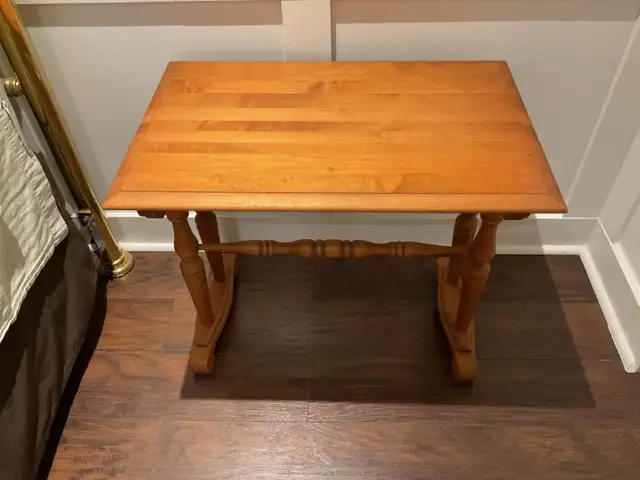 Maple Night Table in Other Tables in Barrie - Image 2