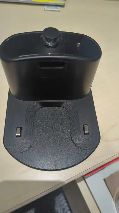 A ramasser au H1A 2Z3. Remettez votre iRobot Roomba en marche grâce à cette base de chargement ! Cet...