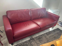 Beautiful red leather claret couch