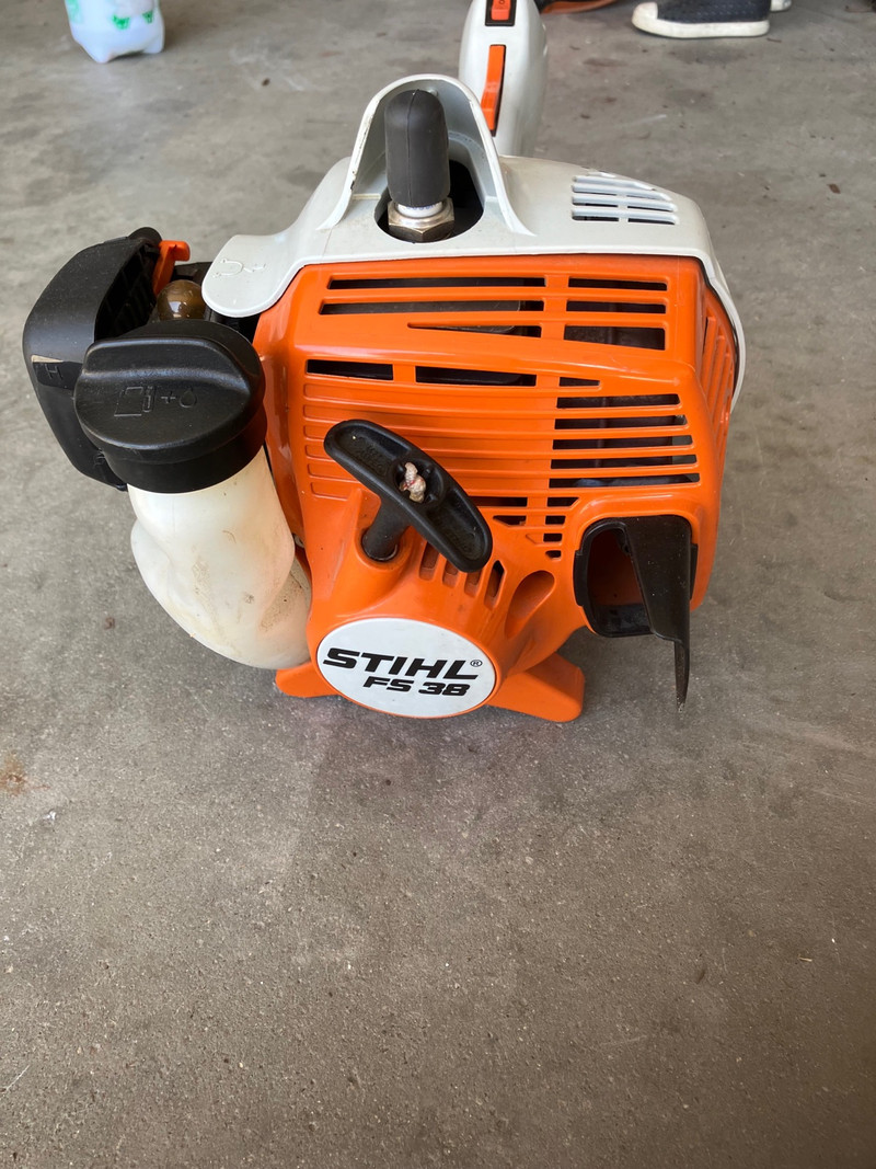 Stihl trimmer Lawnmowers & Leaf Blowers Stratford Kijiji