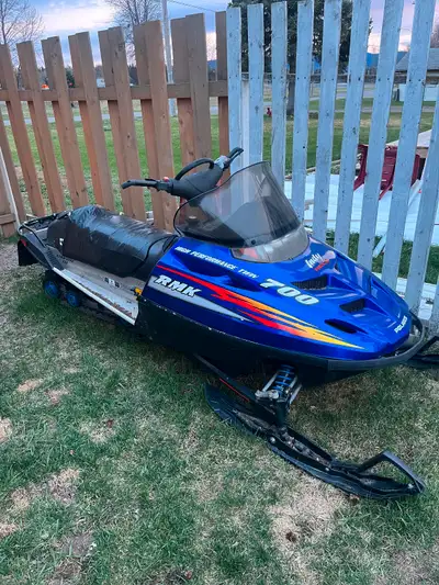 2000 rmk 700 136” track rinds great. Has clutching done. Needs seat replaced. Looking to trade for k...