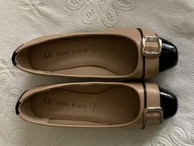 Womens shoes  Anne Klien size 7, View more