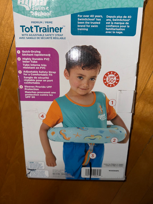 Toddler Tot Trainer Life Jacket dans Sports nautiques  à Ville de Montréal - Image 2