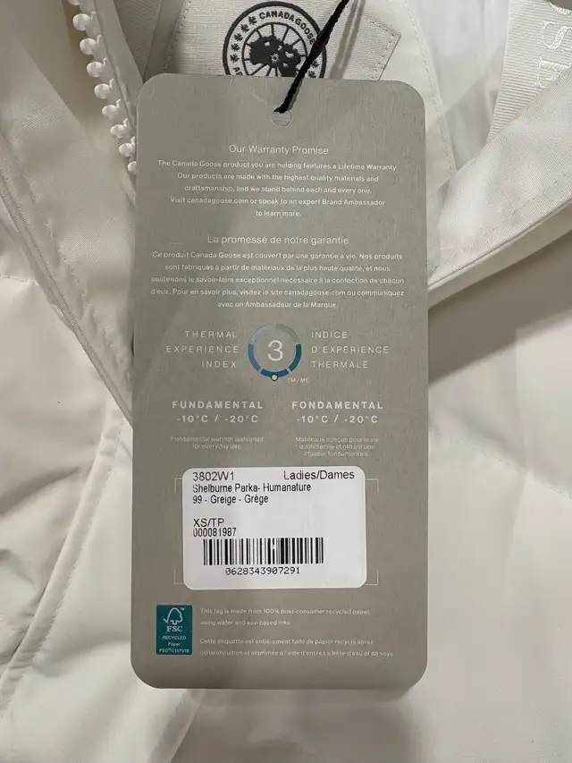 CANADA GOOSE Humanature Shelburne Down Parka in Women's - Tops & Outerwear in Markham / York Region - Image 5