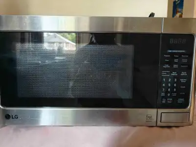 LG Microwave 1000w, View more